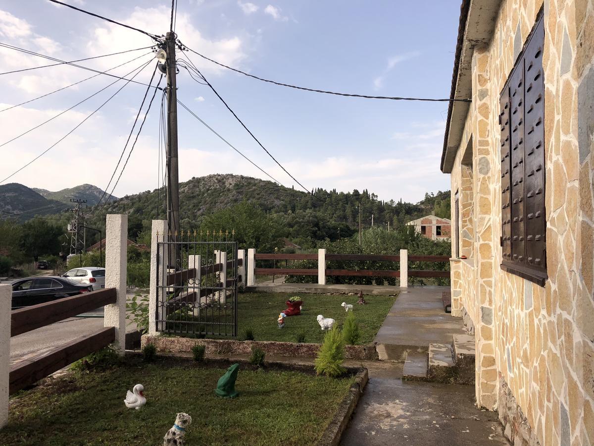 Holiday Home Ivana Virpazar Esterno foto