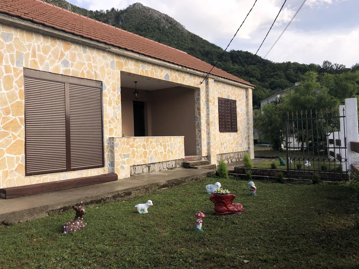 Holiday Home Ivana Virpazar Esterno foto